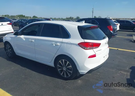 2018 Hyundai Elantra Gt z USA, uszkodzony, nr VIN KMHH35LE8JU034384